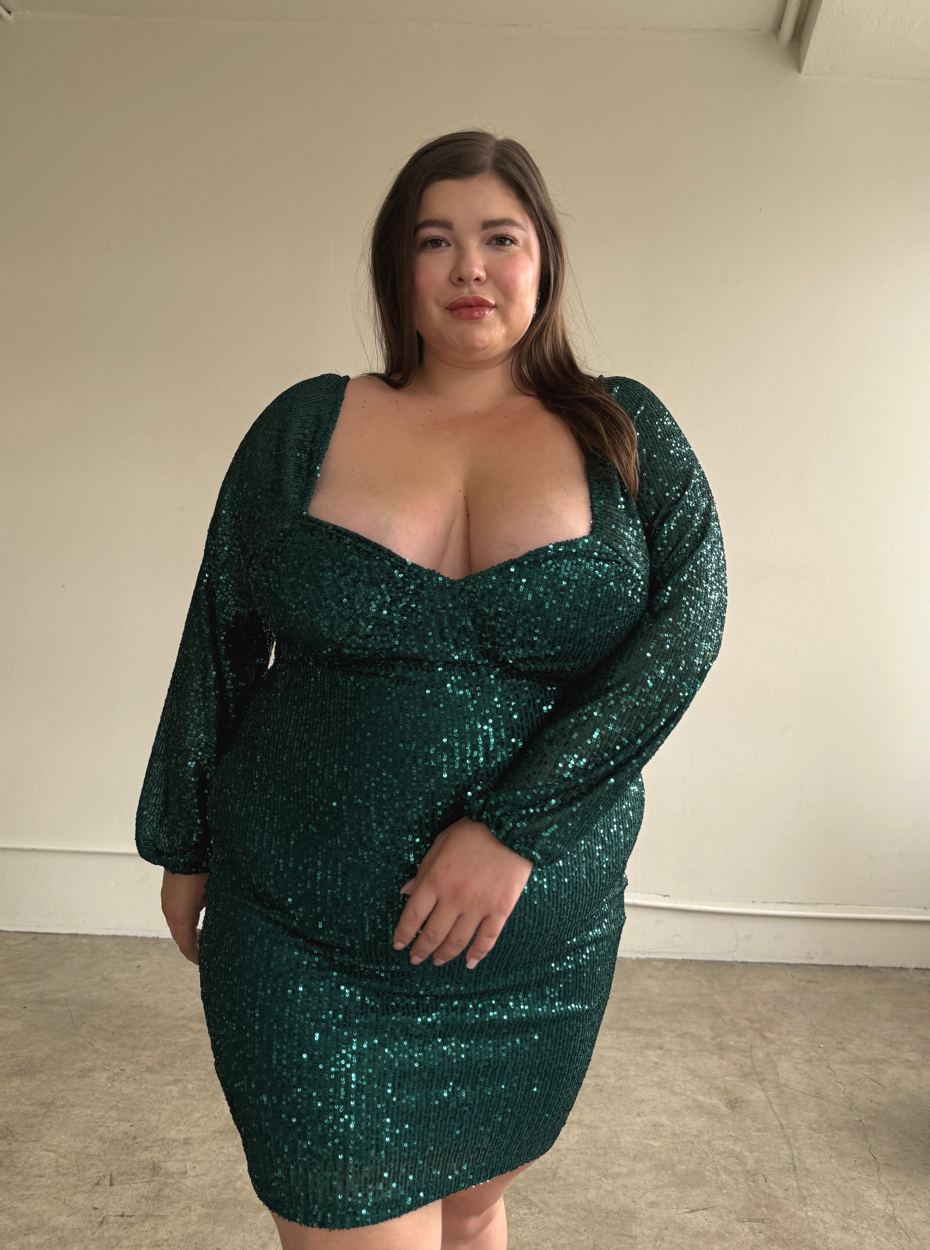 Plus Size Sparkly Sequin Bodycon Mini Dress 2020AVE Plus Size Sparkly Sequin Bodycon Mini Dress 2020AVE