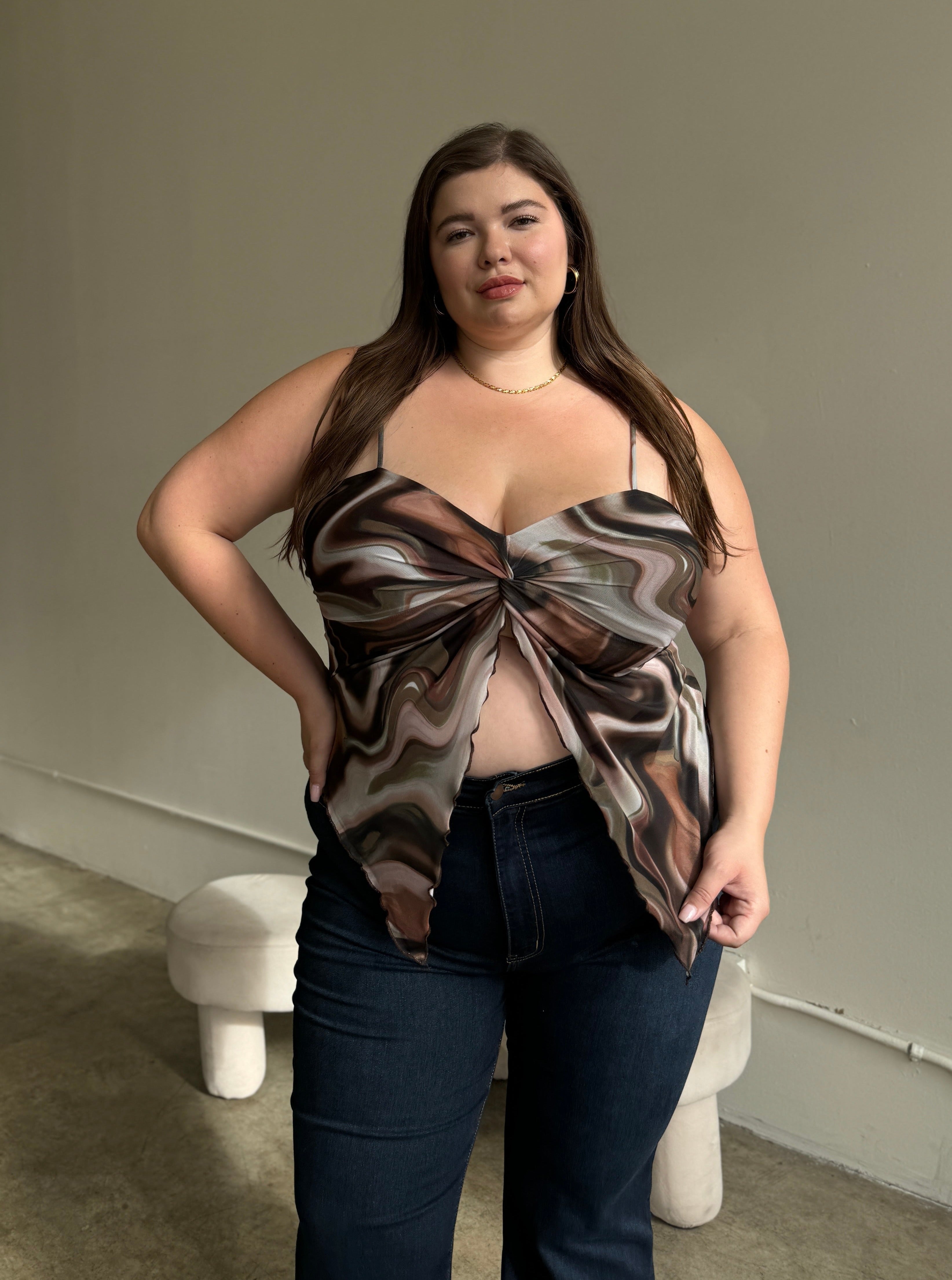 Plus Size Twist Detail Swirl Top – 2020AVE