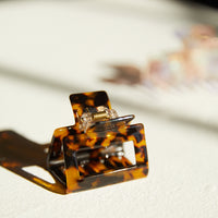 Tortoise Shell Mini Claw Clip Accessories Brown One Size -2020AVE