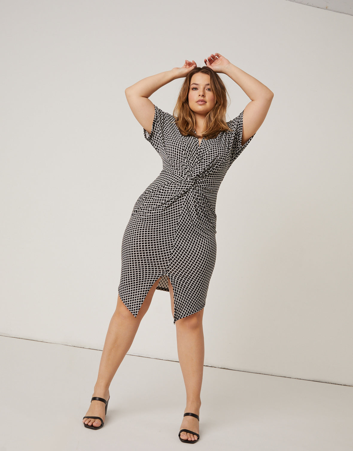 Plus Size Twist Front Patterned Dress  2020AVE