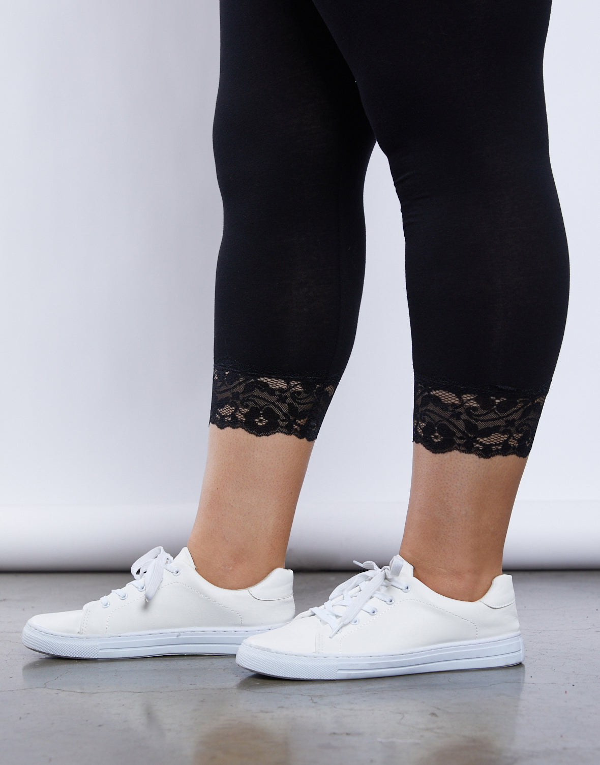 Plus Size Lace Trimmed Leggings - Main Image