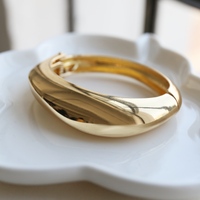 Wave Bangle Jewelry Gold One Size -2020AVE