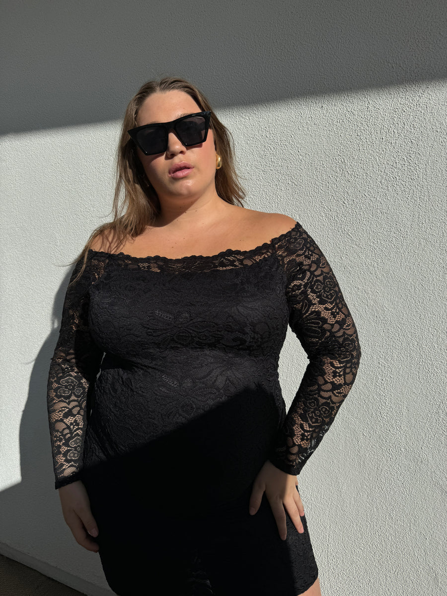Plus Size Off The Shoulder Lace Mini Dress 2020AVE Plus Size Off The Shoulder Lace Mini Dress 2020AVE