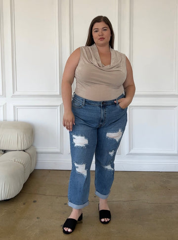 Plus Size Distressed Detail Mom Jeans