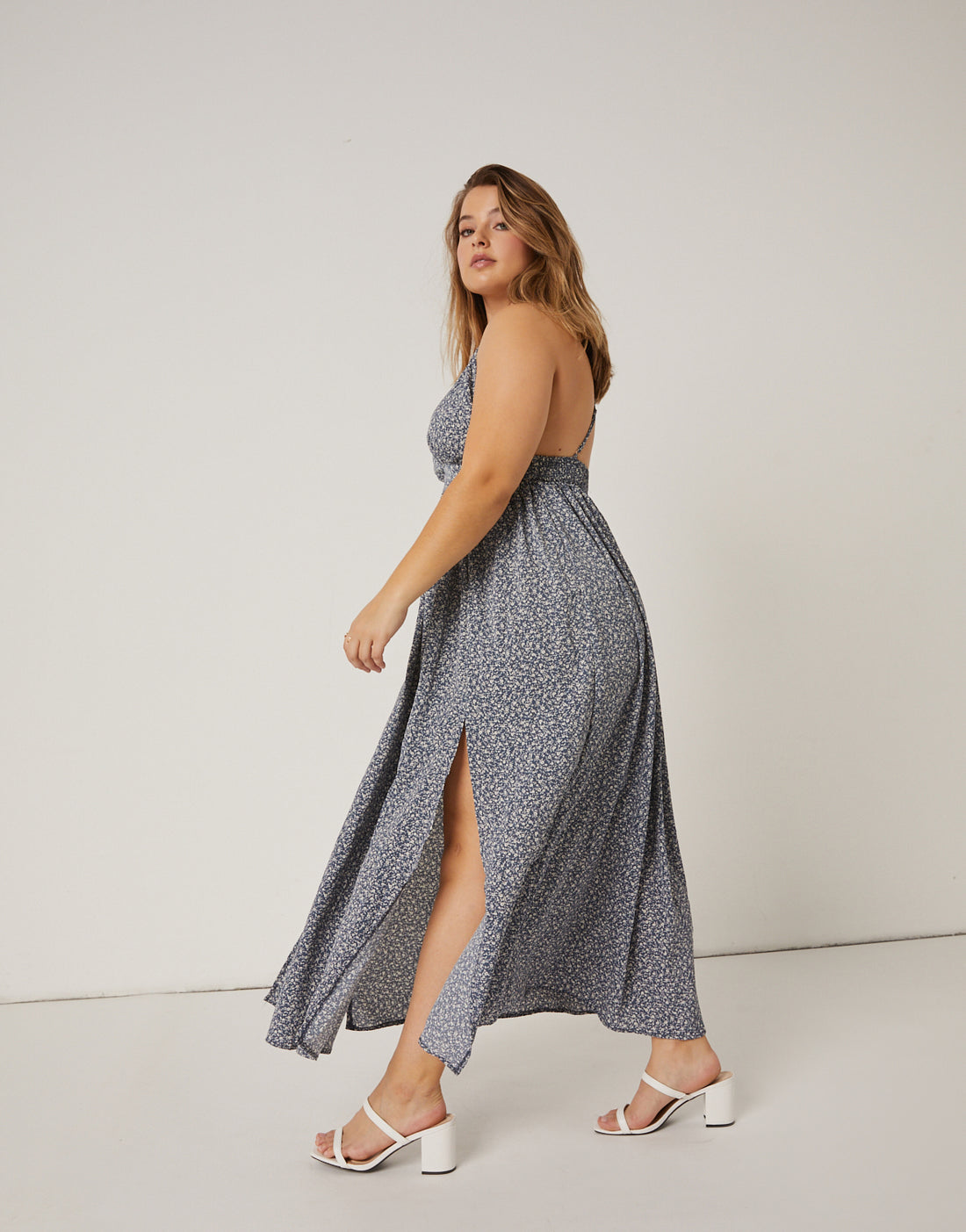 Plus Size Springtime Double Slit Maxi Dress 2020AVE Plus Size Springtime Double Slit Maxi Dress 2020AVE