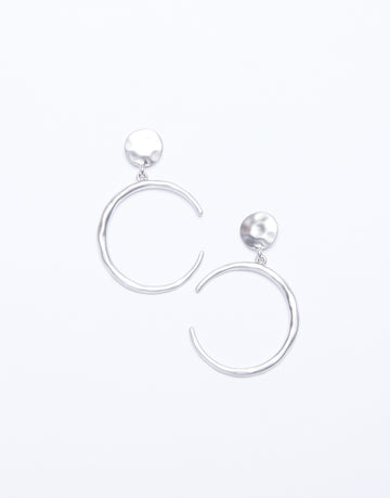 Hammered Sideways Crescent Earrings Jewelry Silver One Size -2020AVE