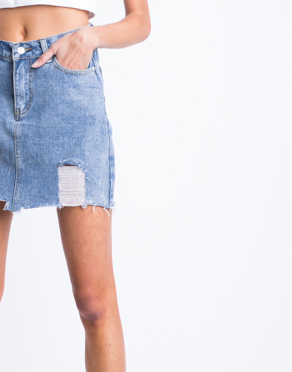 Leah Distressed Denim Skirt – 2020AVE