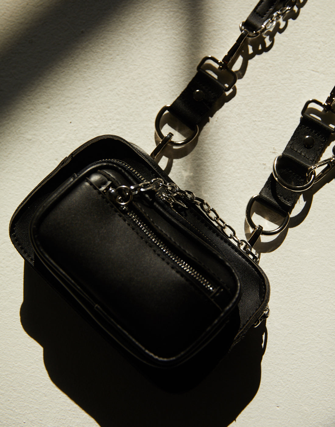 Mini Pouch Chain Bag Accessories Black One Size -2020AVE
