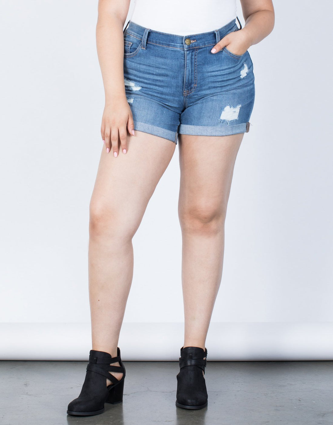 Curve Love Your Cuffed Shorts Plus Size Bottoms -2020AVE